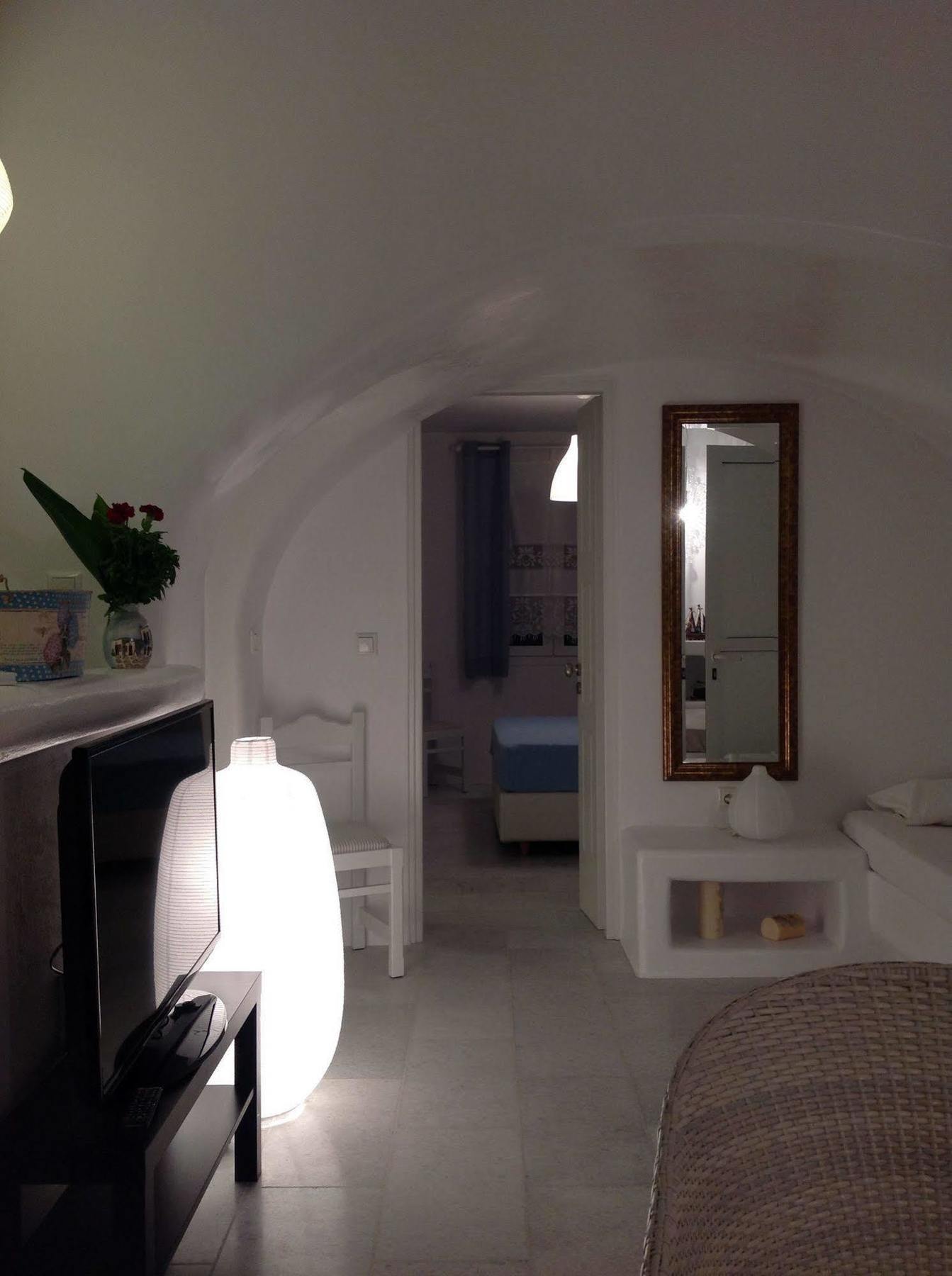 Aspasia Luxury *